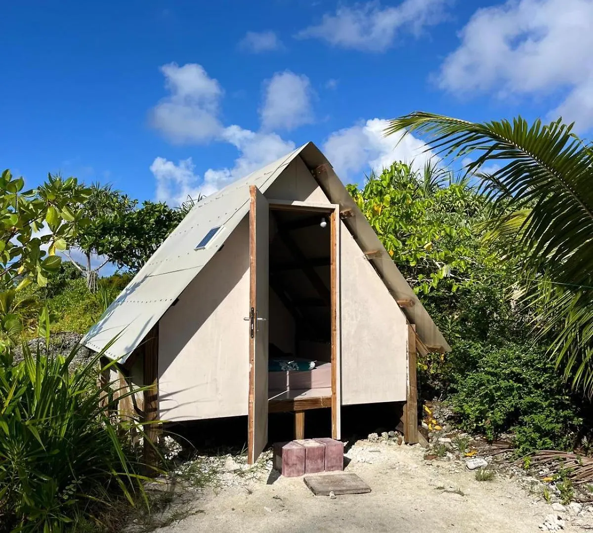 Alaroots Bora Bora Camp Hostel