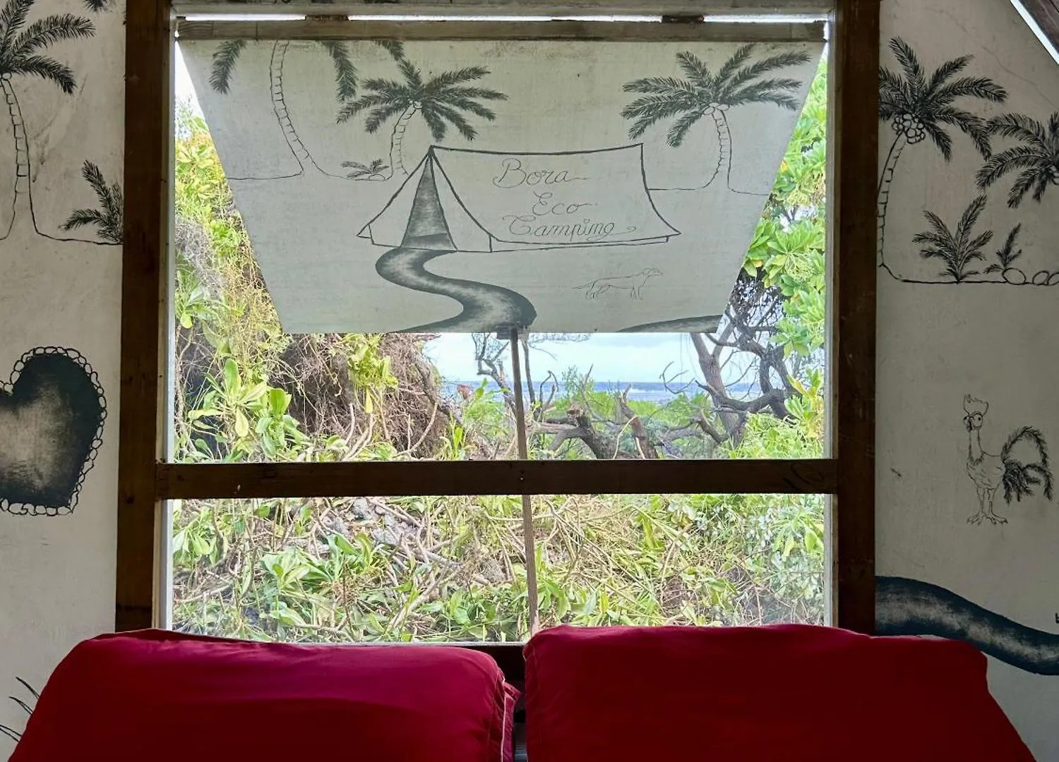 Alaroots Bora Bora Camp Hostel