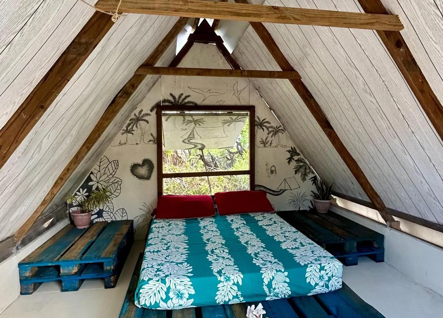 Alaroots Bora Bora Camp Hostel French Polynesia
