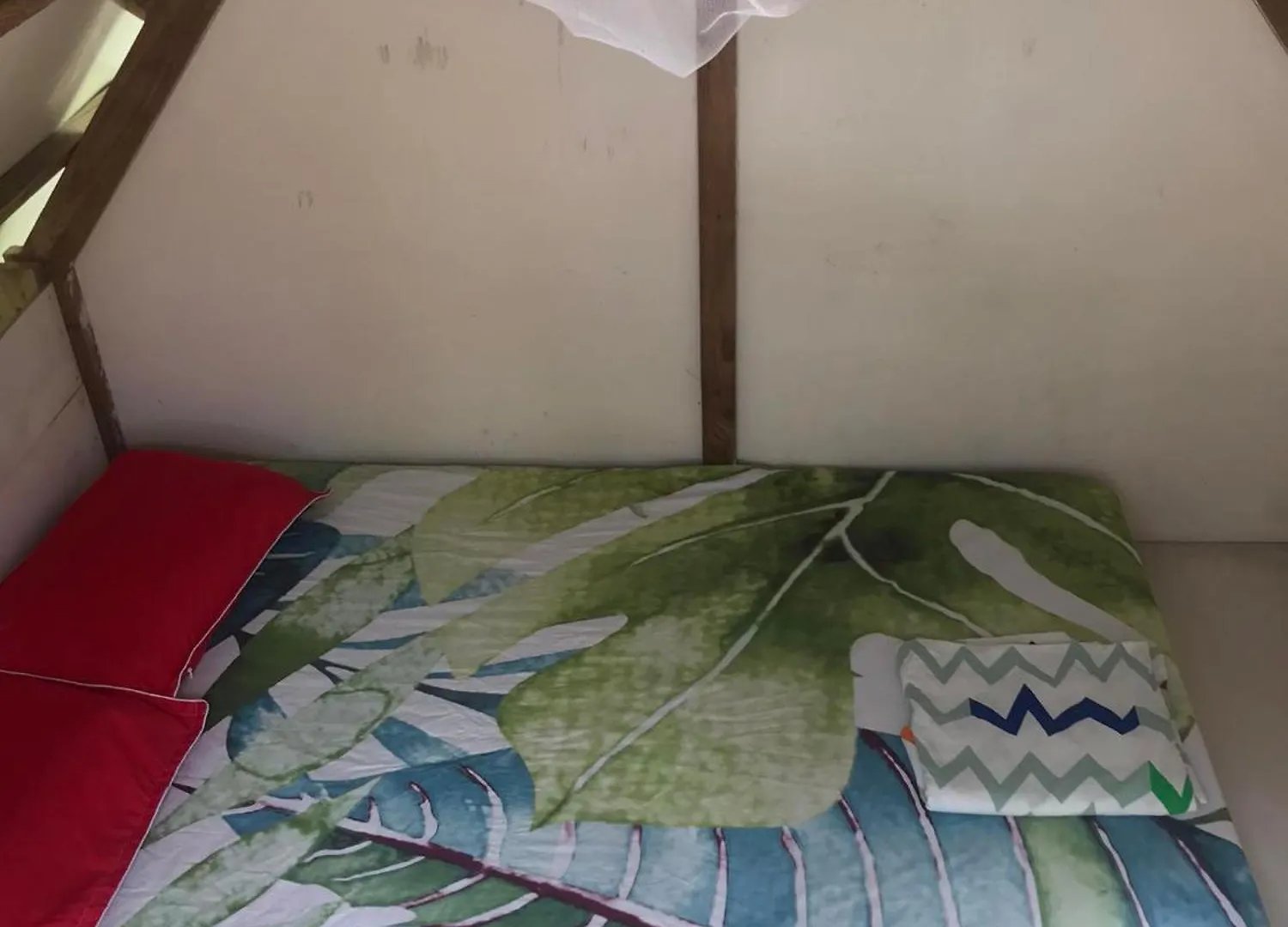 Alaroots Bora Bora Camp Hostel French Polynesia