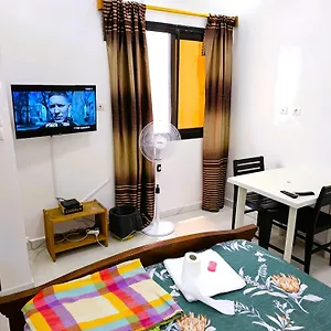  Maison d'hôtes Chambre Ngor- Douche Privee-salon-cuisine-netflix Sénégal